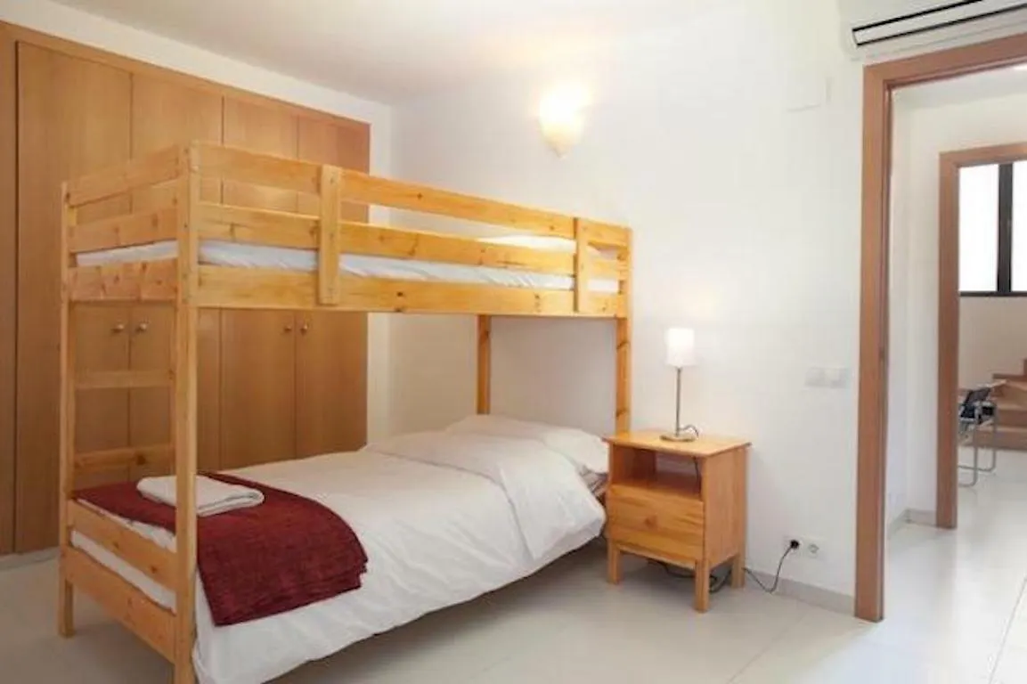 Spacious Apartment For Families Near Park Guell Barcelona 0*,